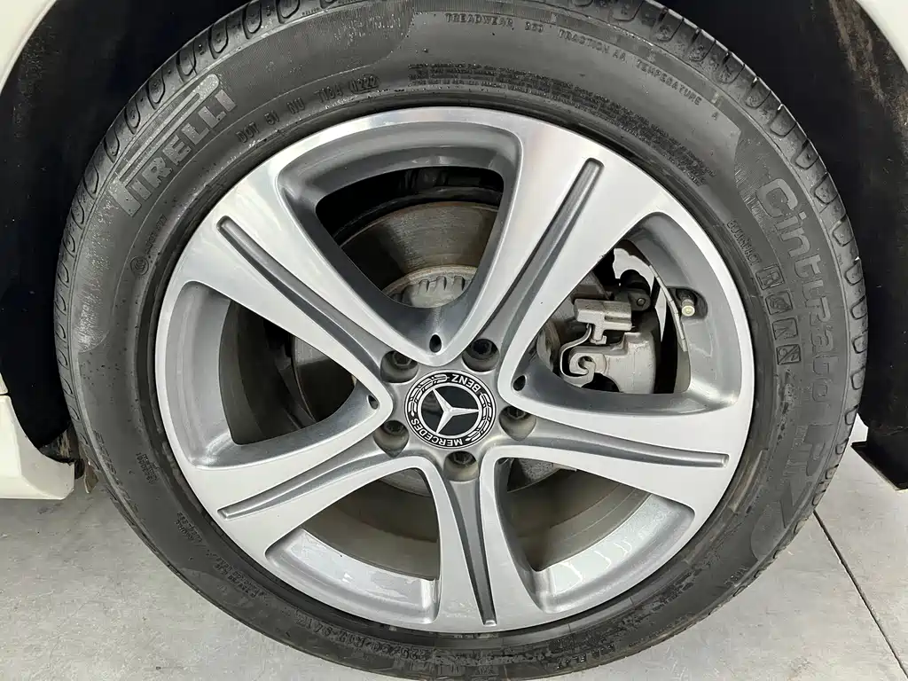 Mercedes-Benz C-Class — миниатюра 12