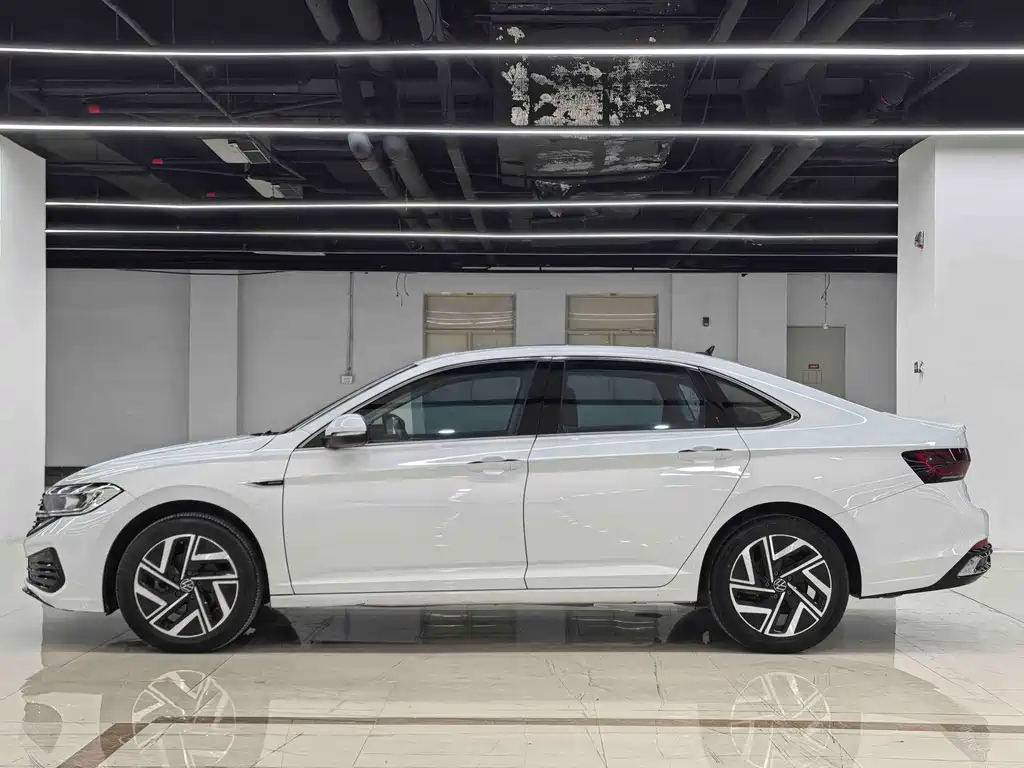 Volkswagen Sagitar — миниатюра 5