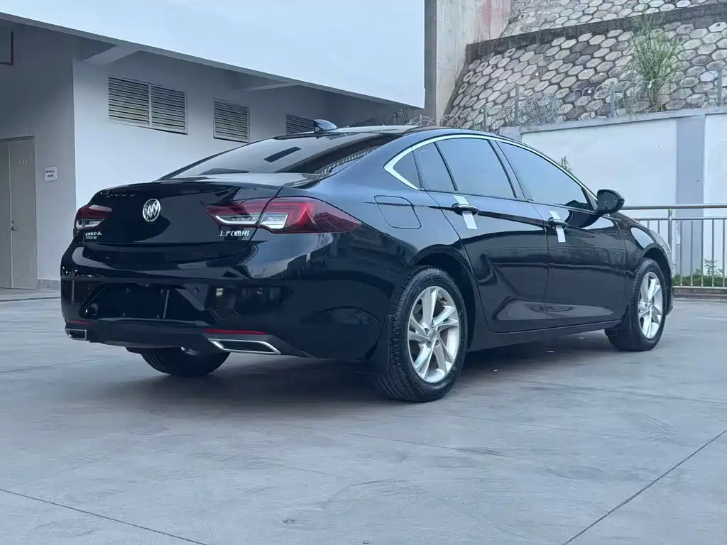 Buick Regal — миниатюра 6
