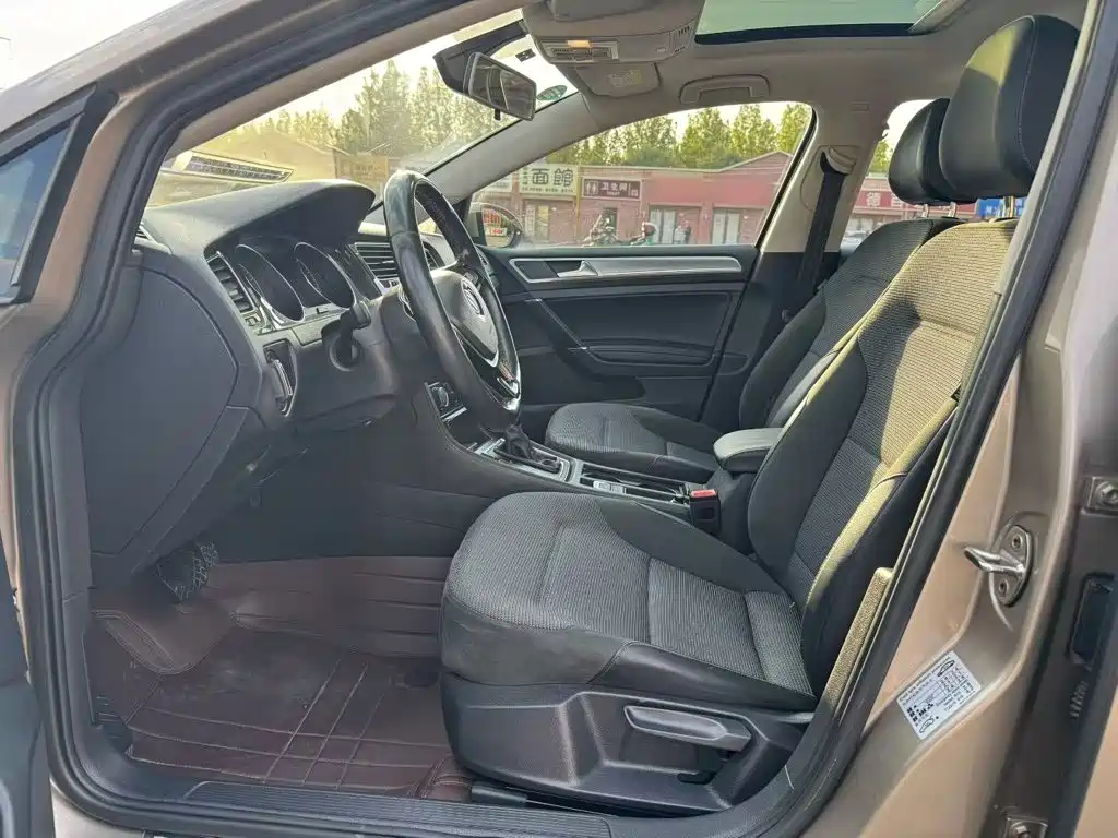 Volkswagen Golf — миниатюра 15