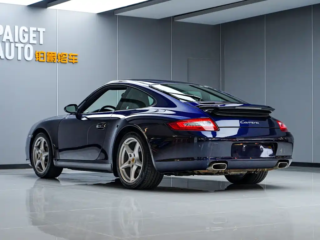 Porsche 911 2006 Carrera AT 3.6L