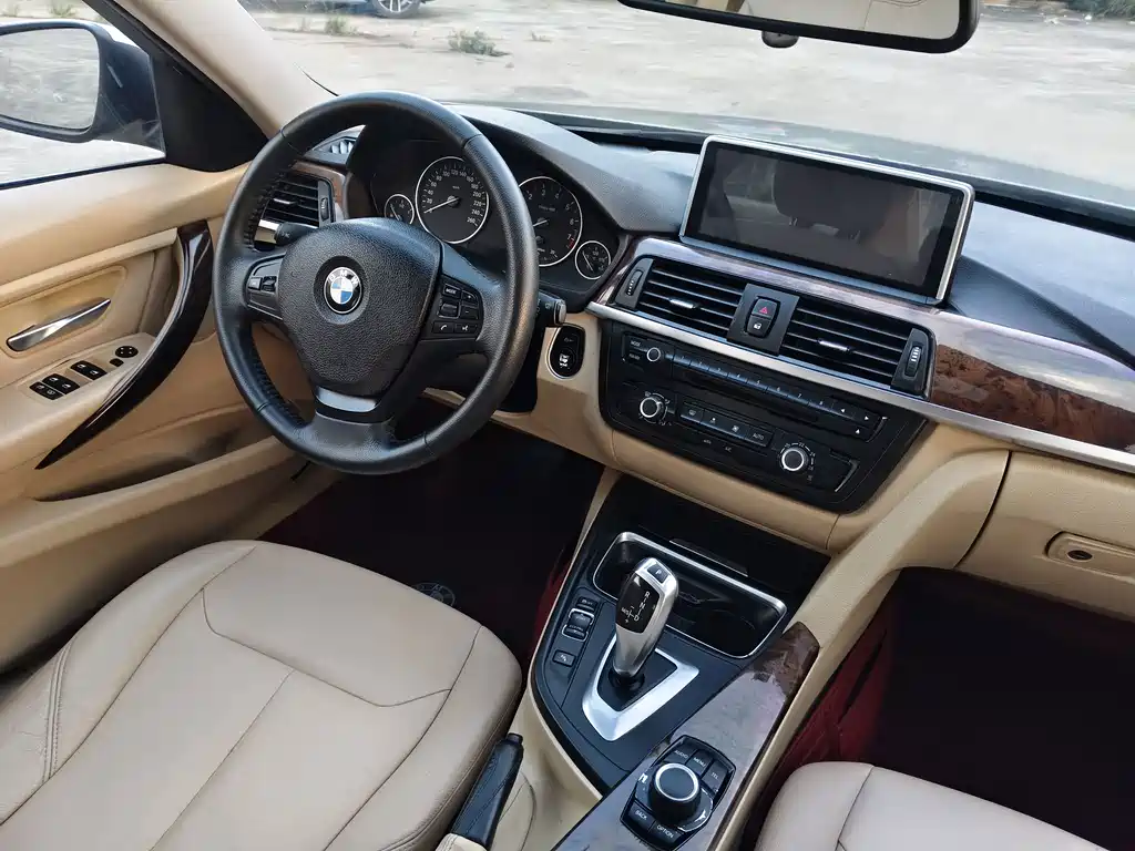 BMW 3 Series — миниатюра 13