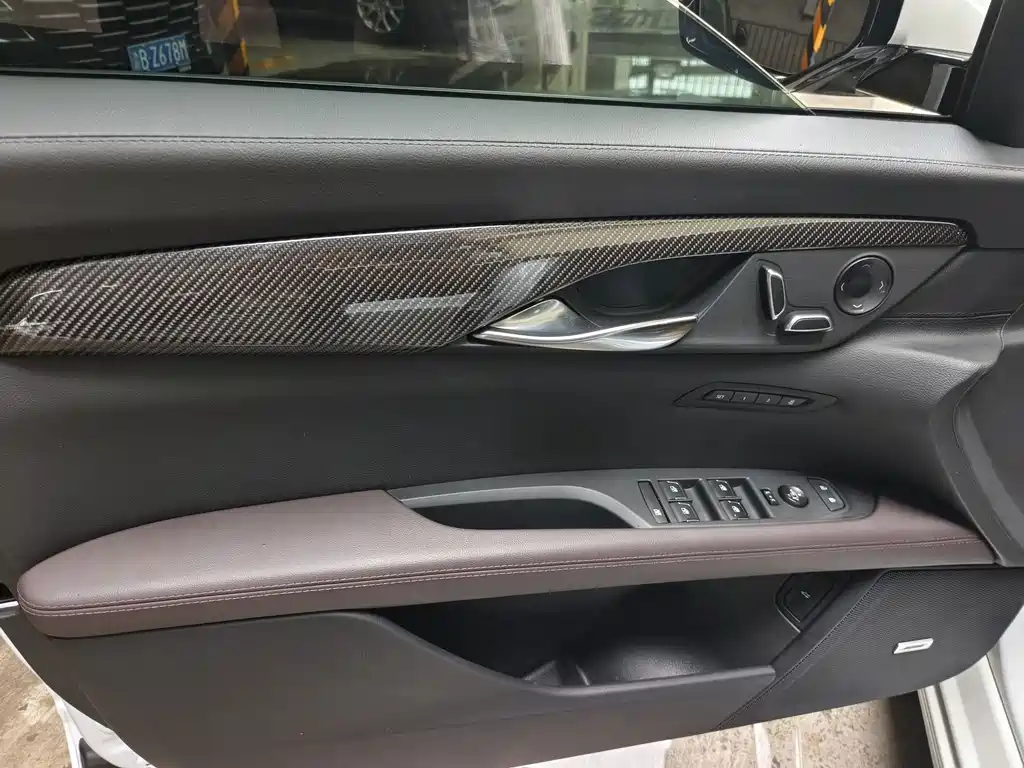 Cadillac CT6 — миниатюра 5