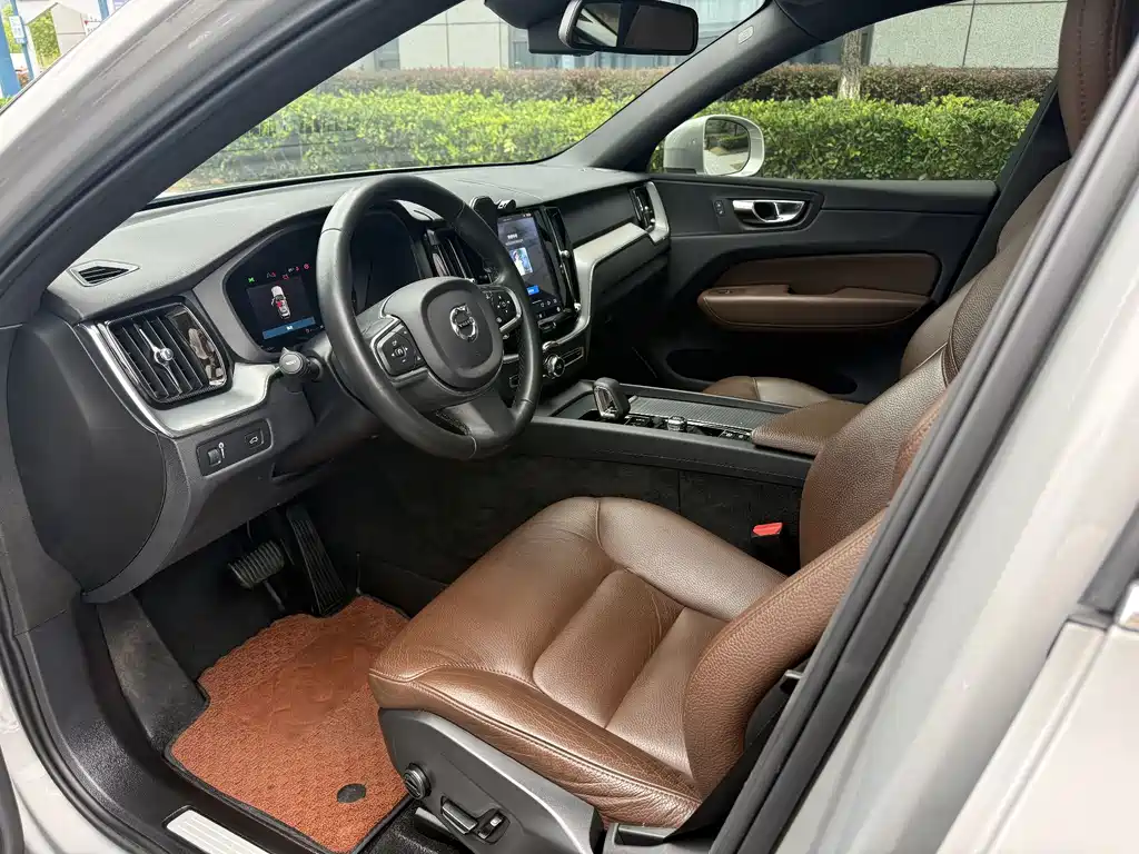 Volvo XC60 — миниатюра 9