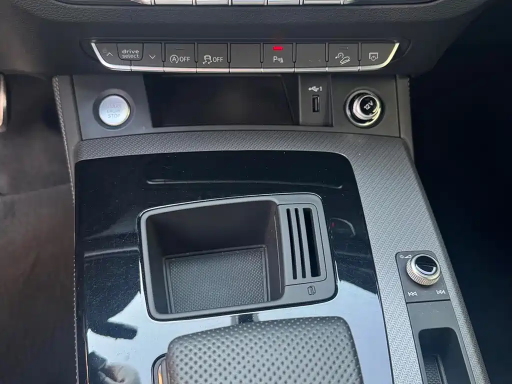 Audi Q5L — миниатюра 12