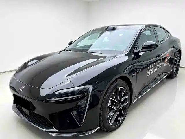 2025 Avatr 06