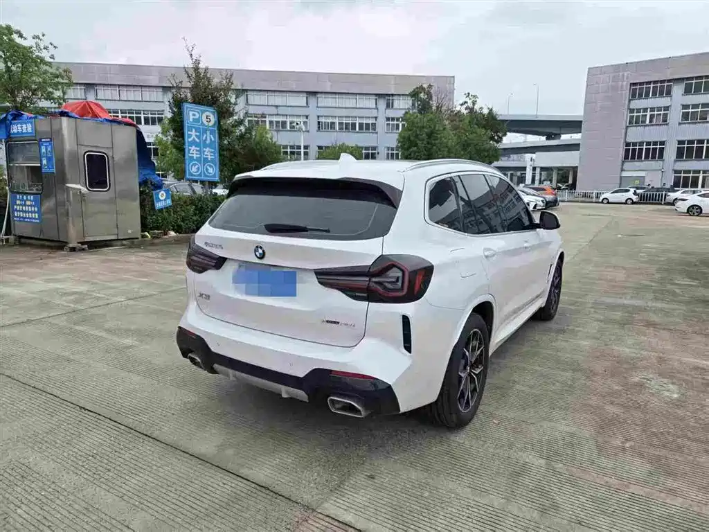 BMW X3 — миниатюра 2