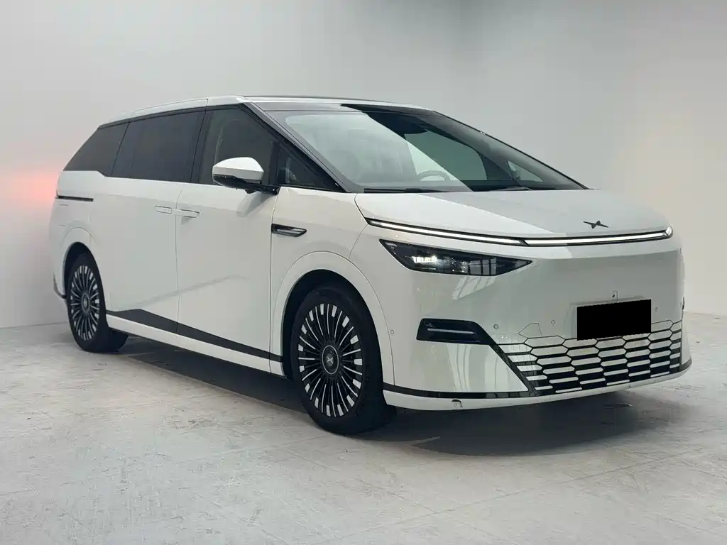 XPeng X9 — миниатюра 3