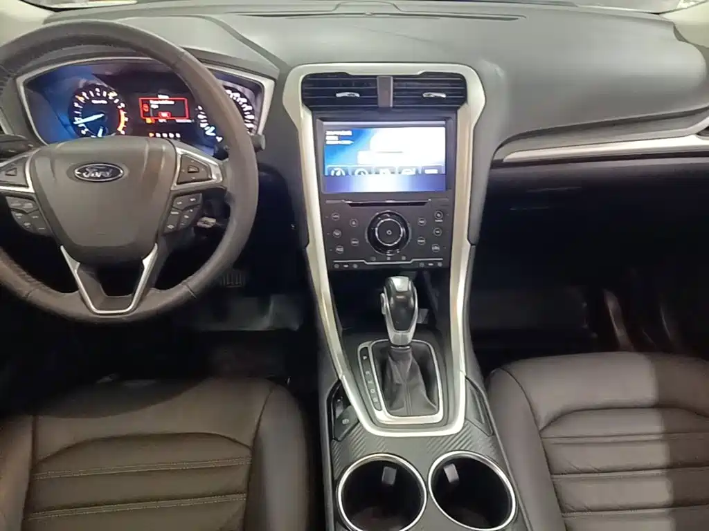 Ford Mondeo — миниатюра 13