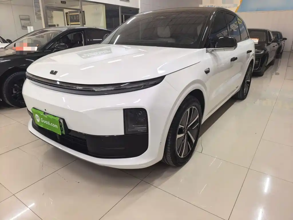 Li Auto L6