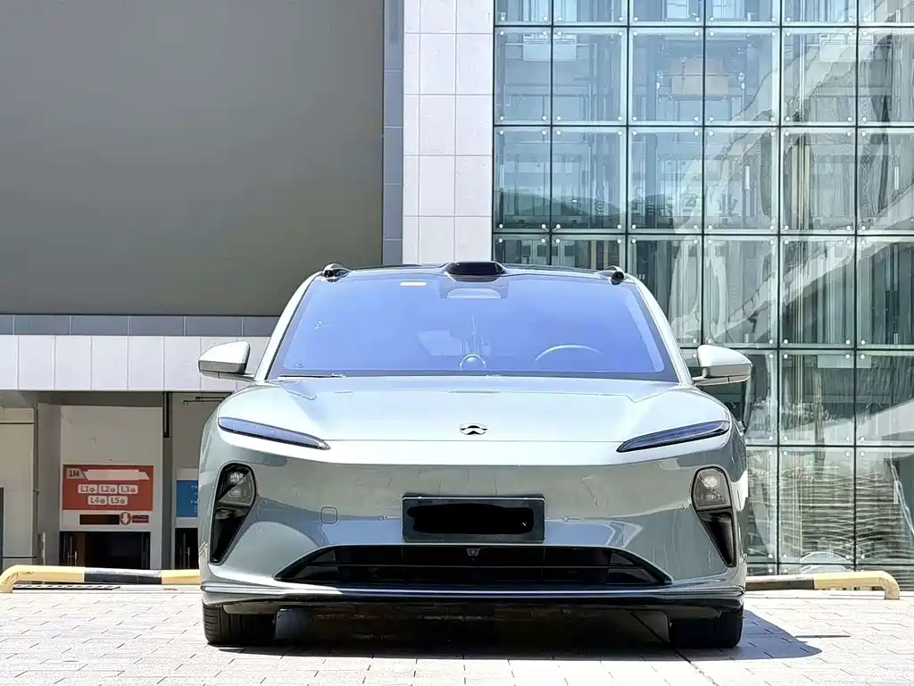 NIO ET5T — миниатюра 2