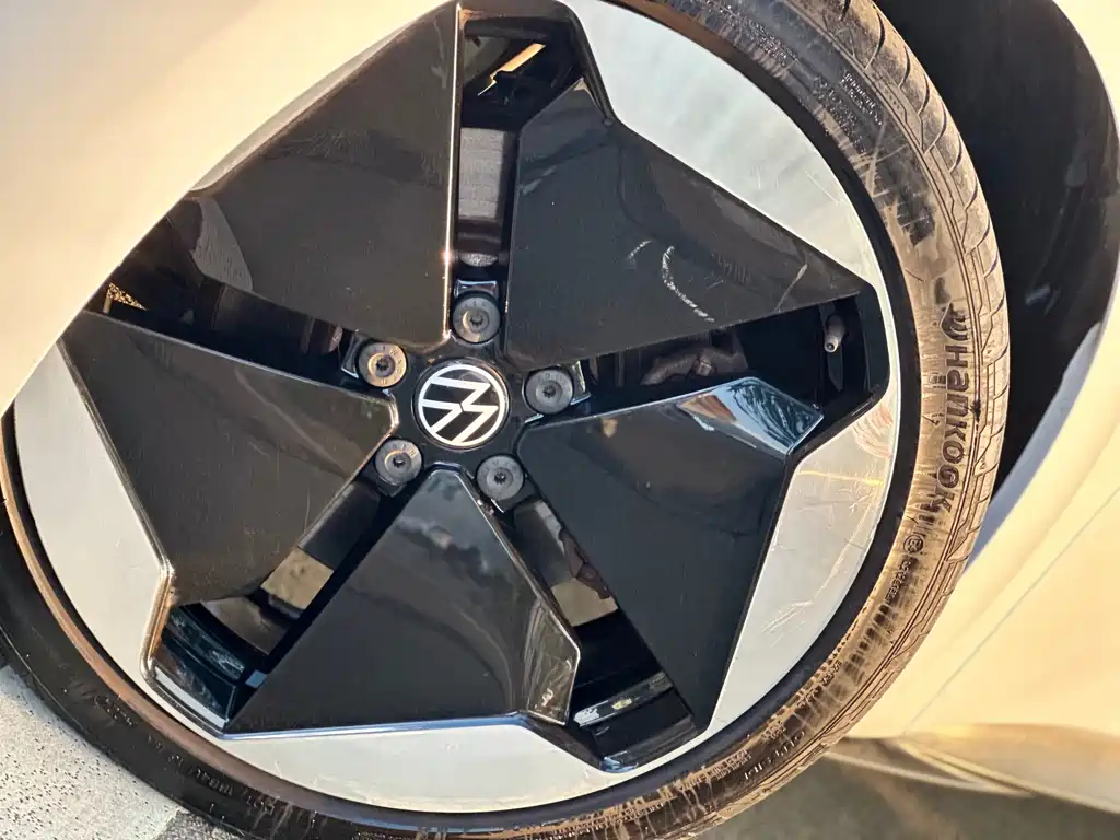 Volkswagen ID.3 — миниатюра 16