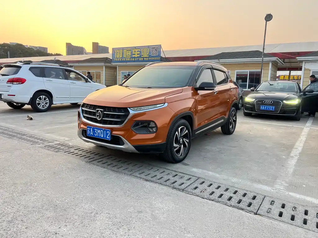 Baojun 510 1.5L Auto Anniversary Special Edition China V, фото 3