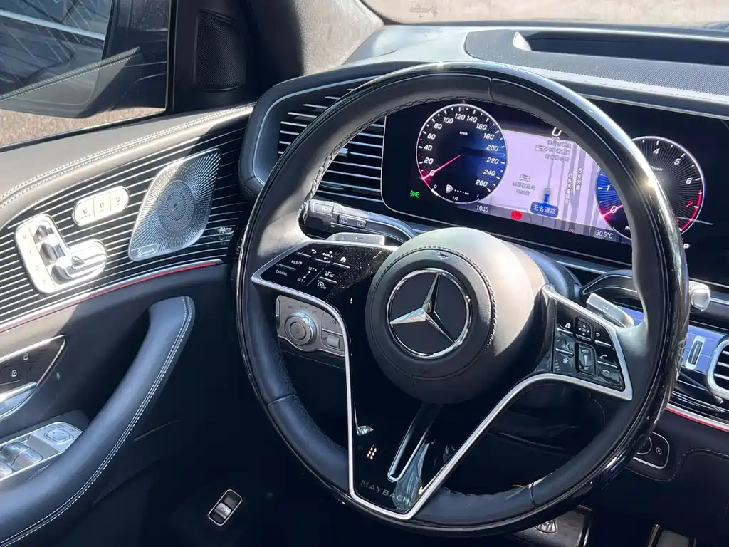Mercedes-Benz GLS — миниатюра 9