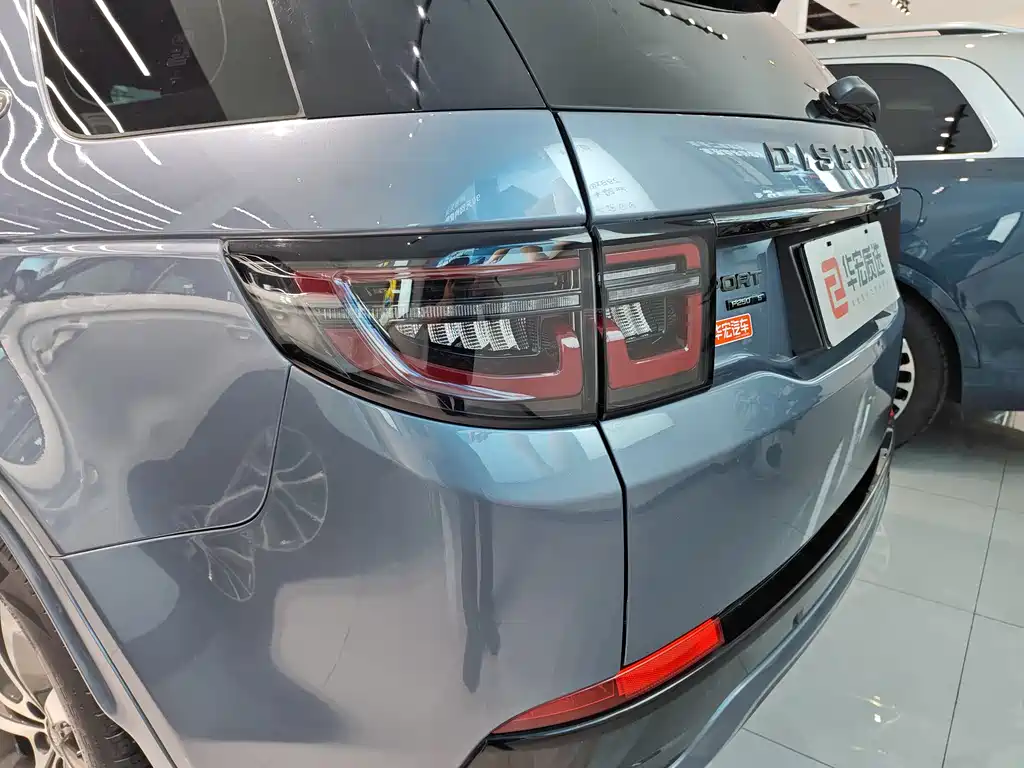 Land Rover Discovery Sport — миниатюра 25