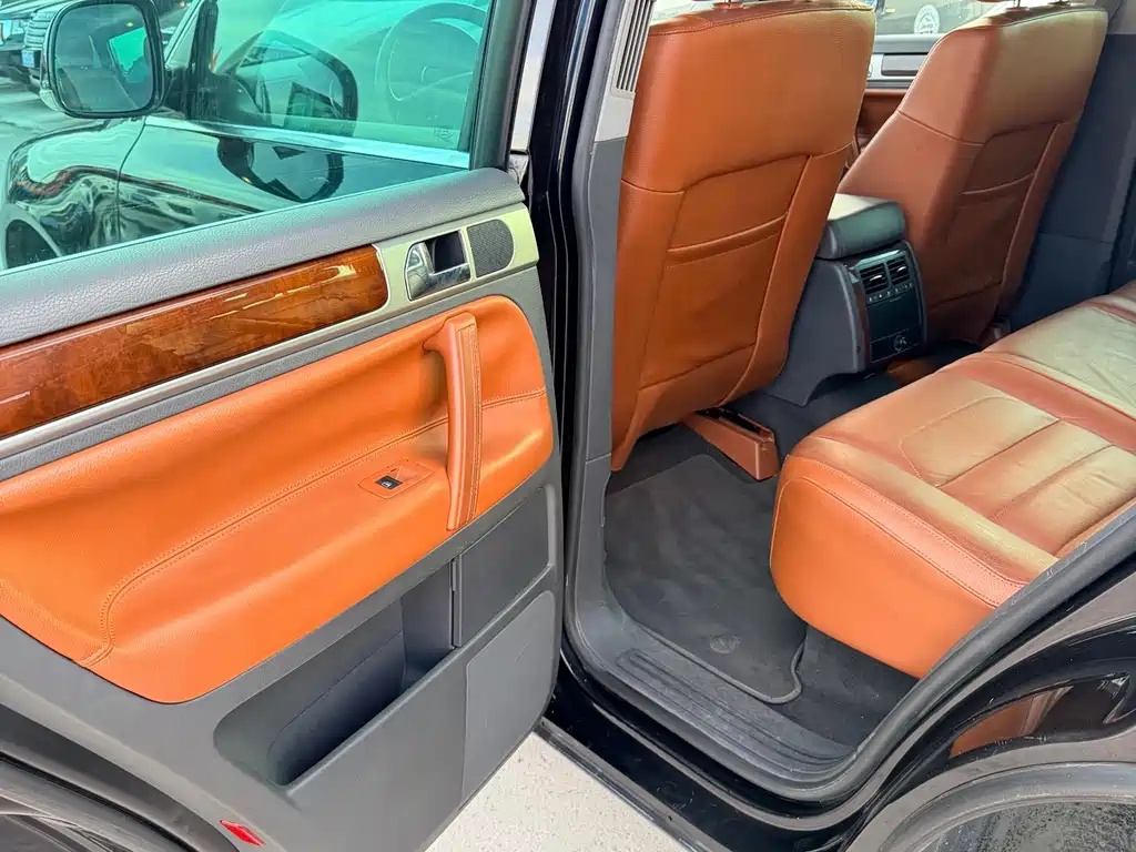 Volkswagen Touareg — миниатюра 12