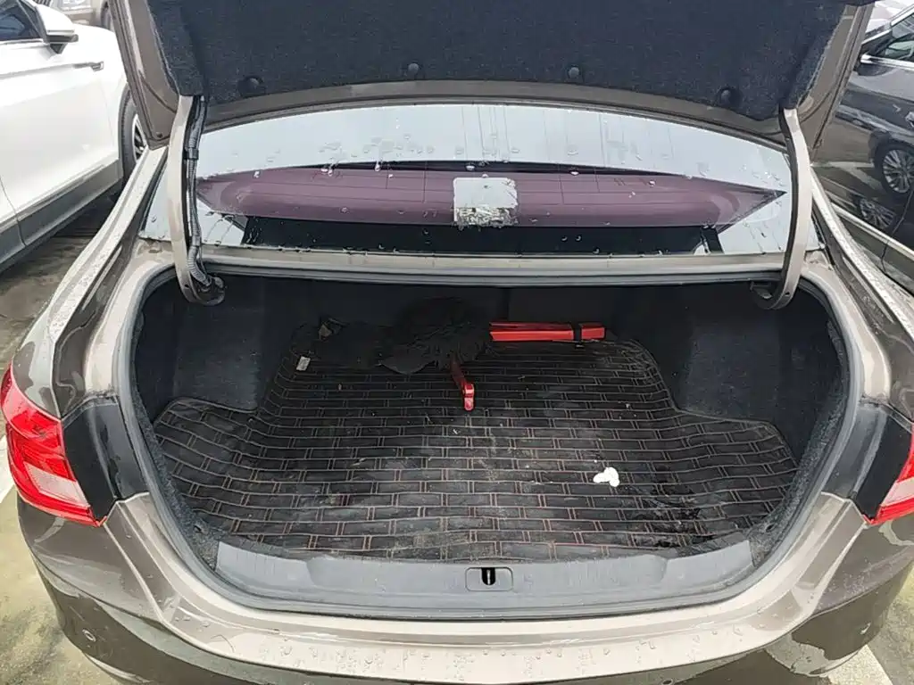Buick Excelle — миниатюра 19