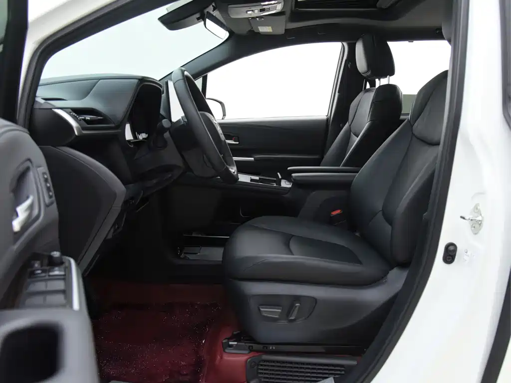Toyota Granvia — миниатюра 4