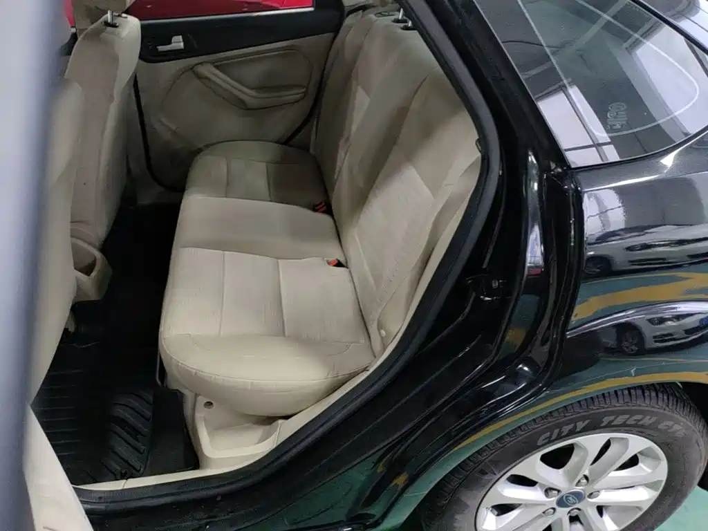 Ford Focus — миниатюра 17
