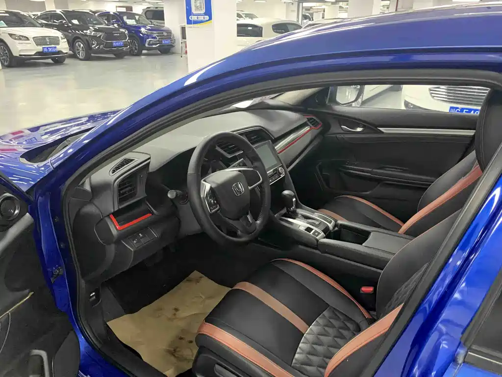 Honda Civic — миниатюра 8