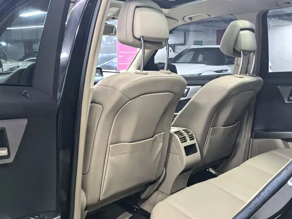 Mercedes-Benz GLK 2011 GLK 300 4MATIC Luxury
