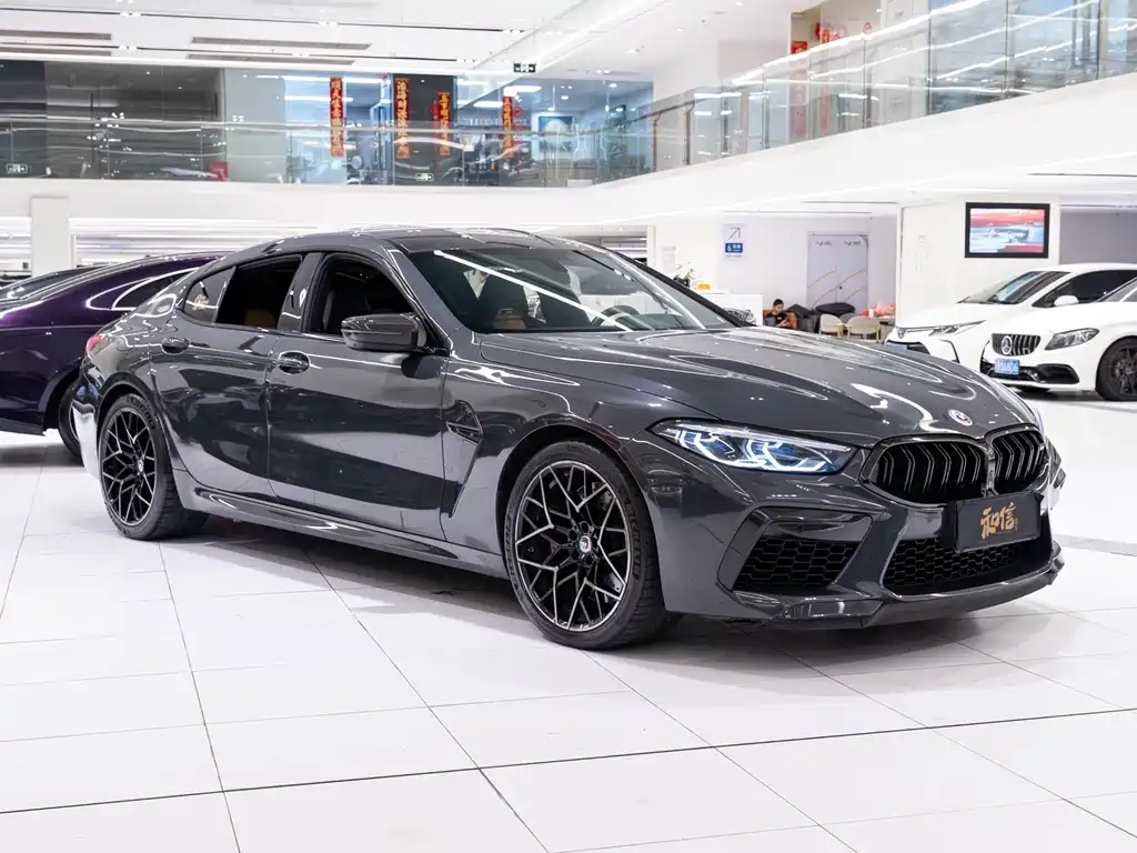 BMW M8 — миниатюра 3