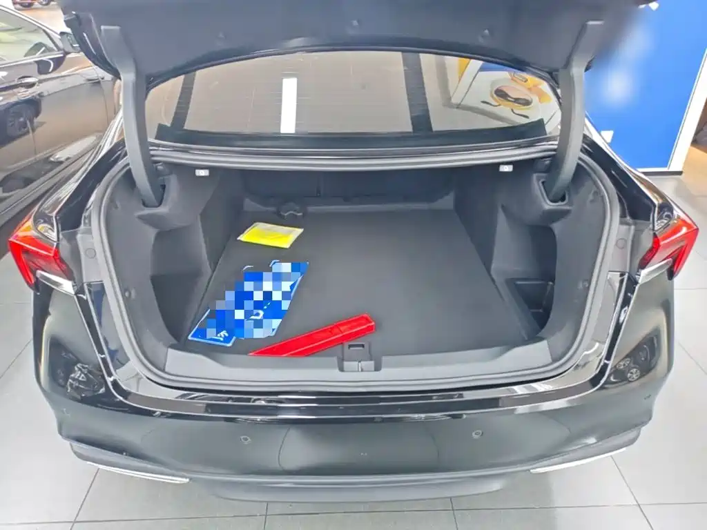 Buick LaCrosse — миниатюра 19