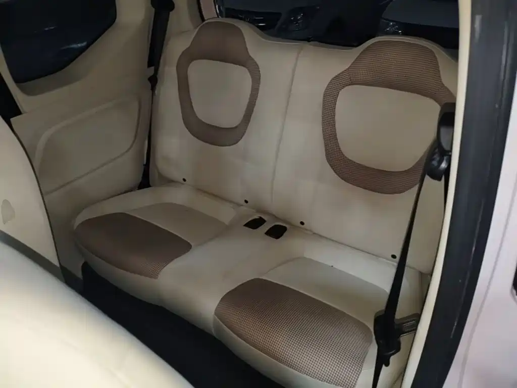 Wuling MINIEV — миниатюра 17