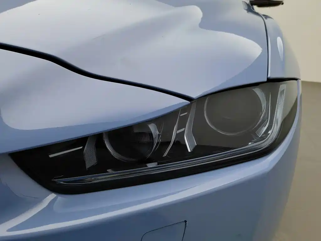 Jaguar XEL — миниатюра 7