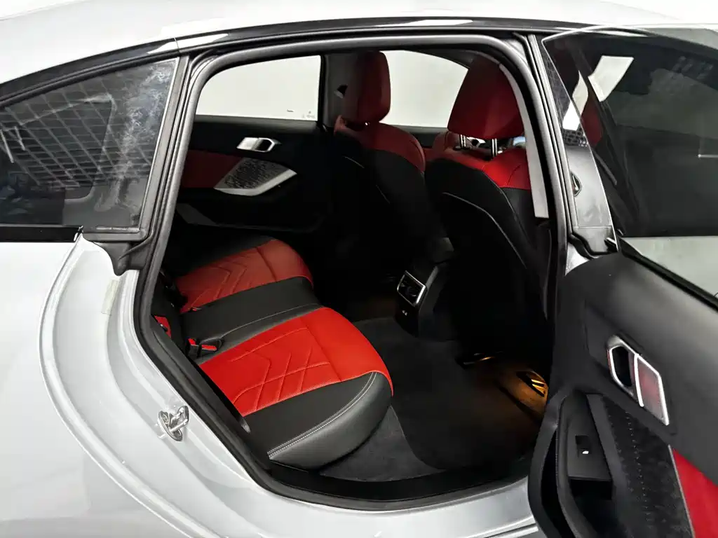 BMW 2 Series — миниатюра 23
