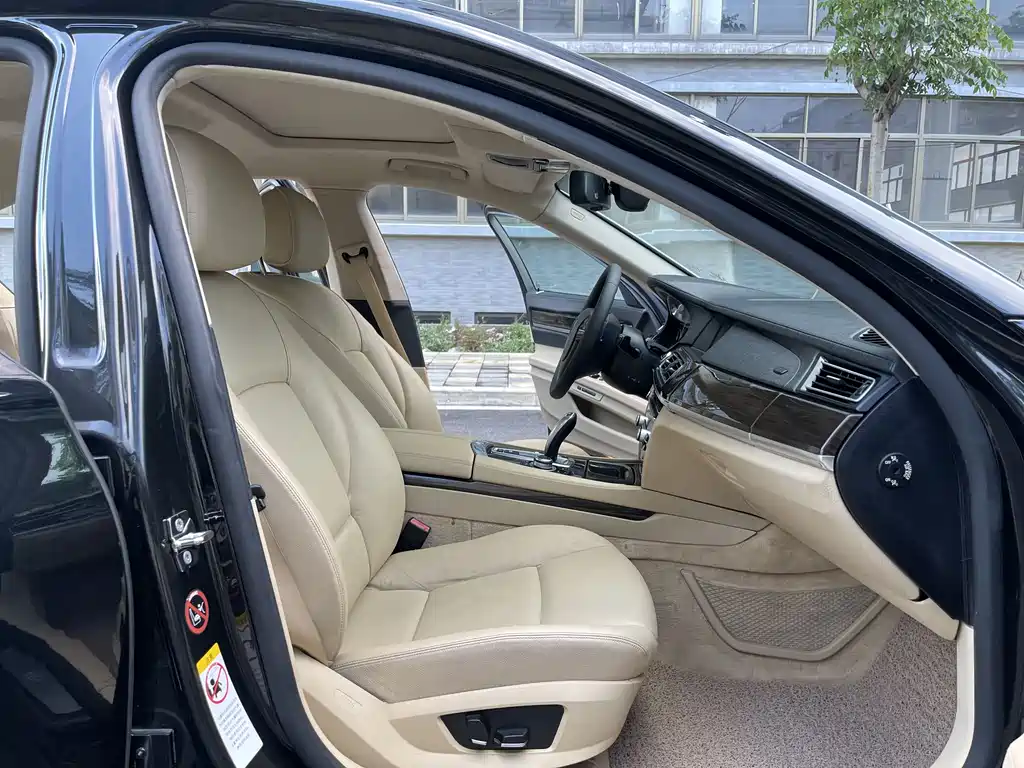 BMW 7 Series 7 2009 740Li Luxury