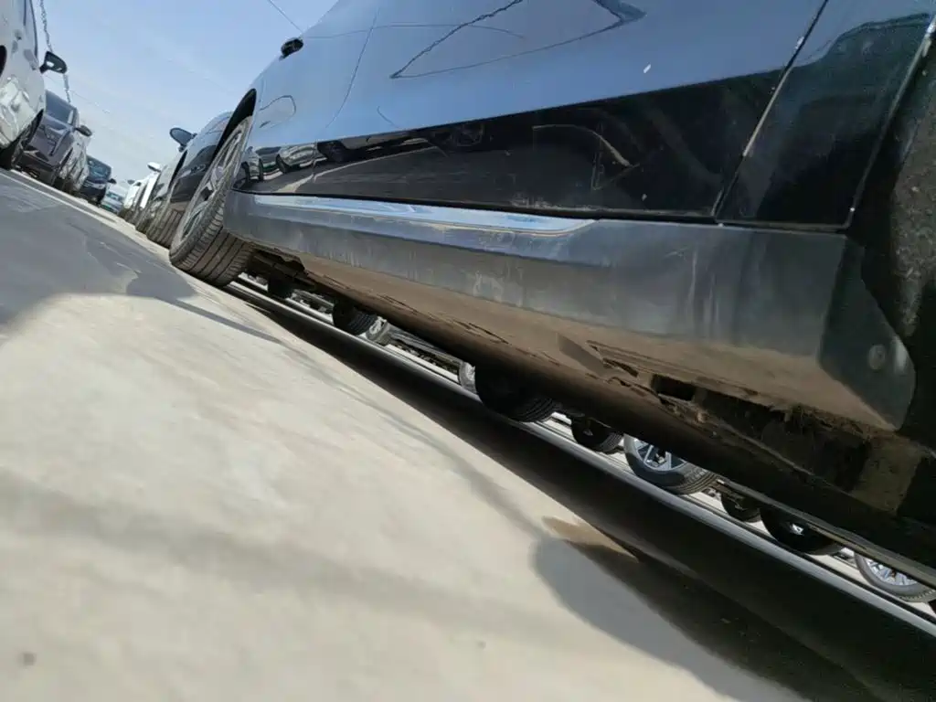 Hongqi Hongqi E-QM5 — миниатюра 21