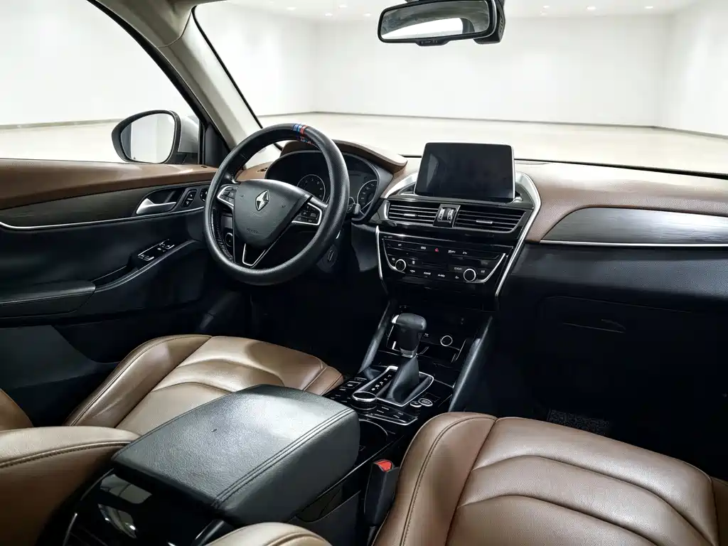 Borgward BX5 — миниатюра 8