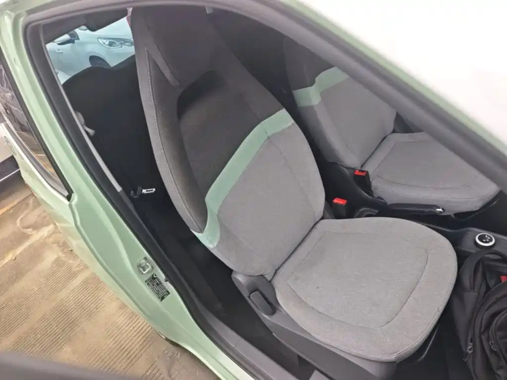 Wuling MINIEV — миниатюра 25