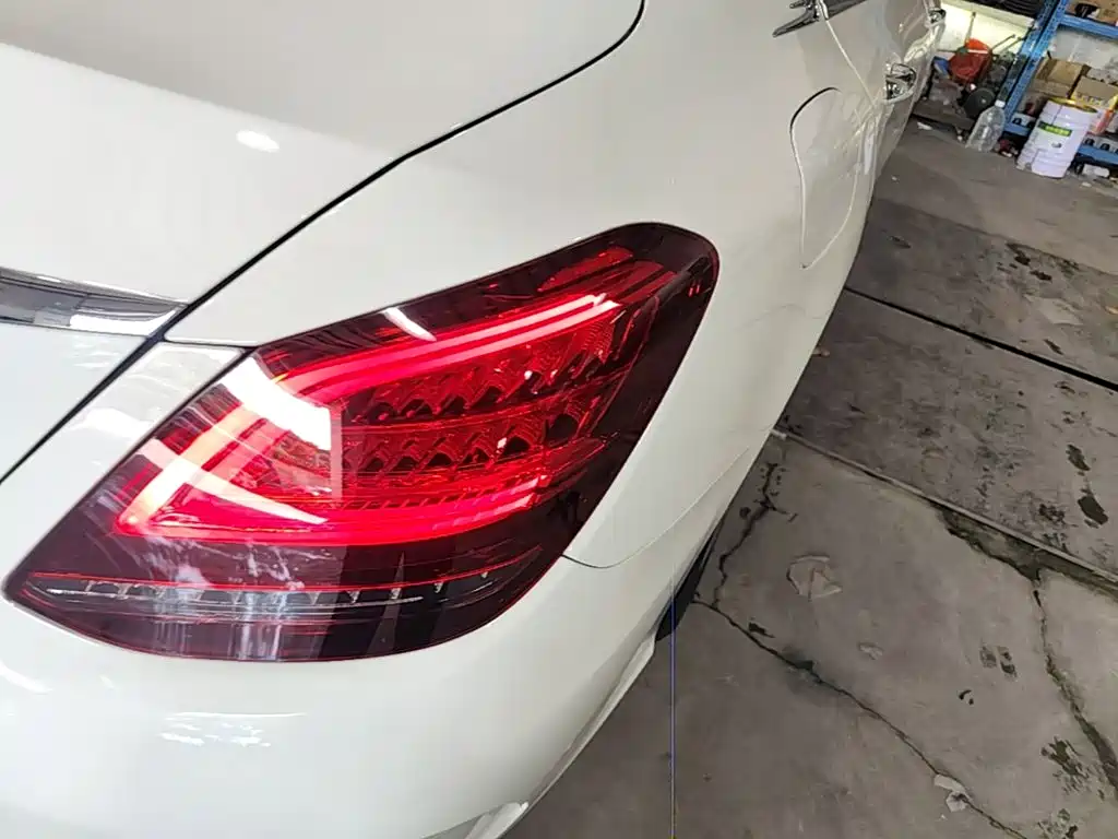 Mercedes-Benz C-Class — миниатюра 8