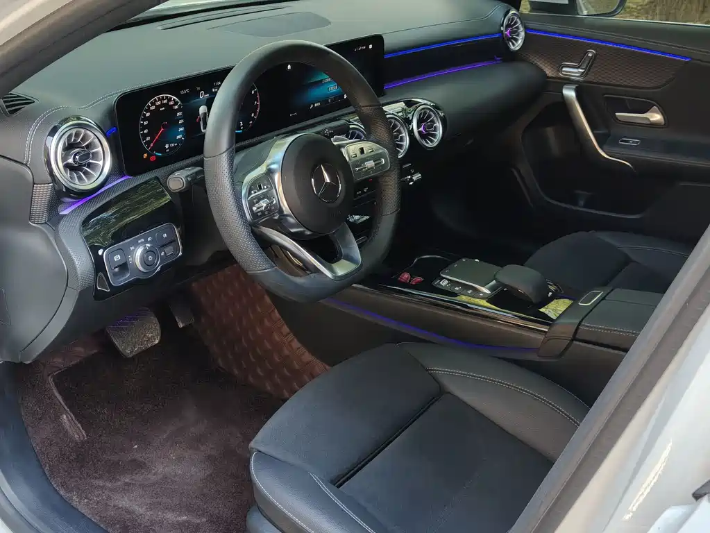 MERCEDES-BENZ A CLASS