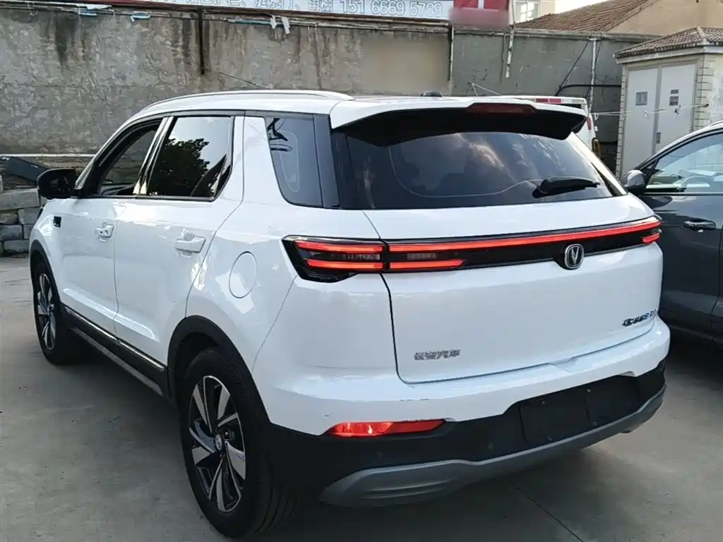 Changan CS55 EV — миниатюра 5