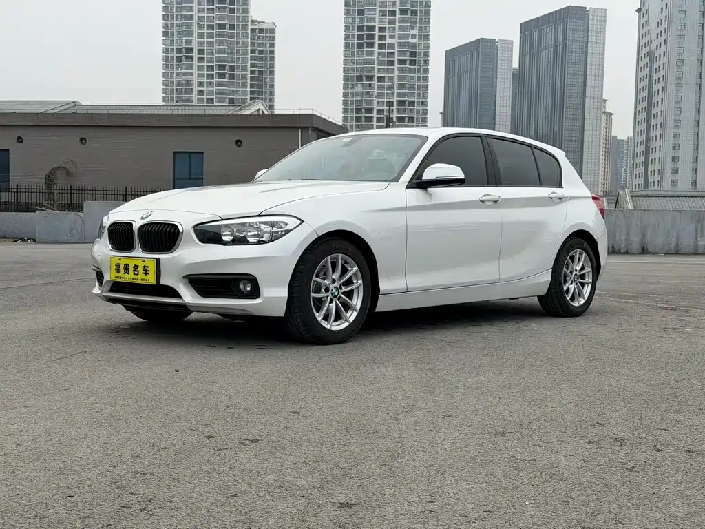 BMW 1 SERIES