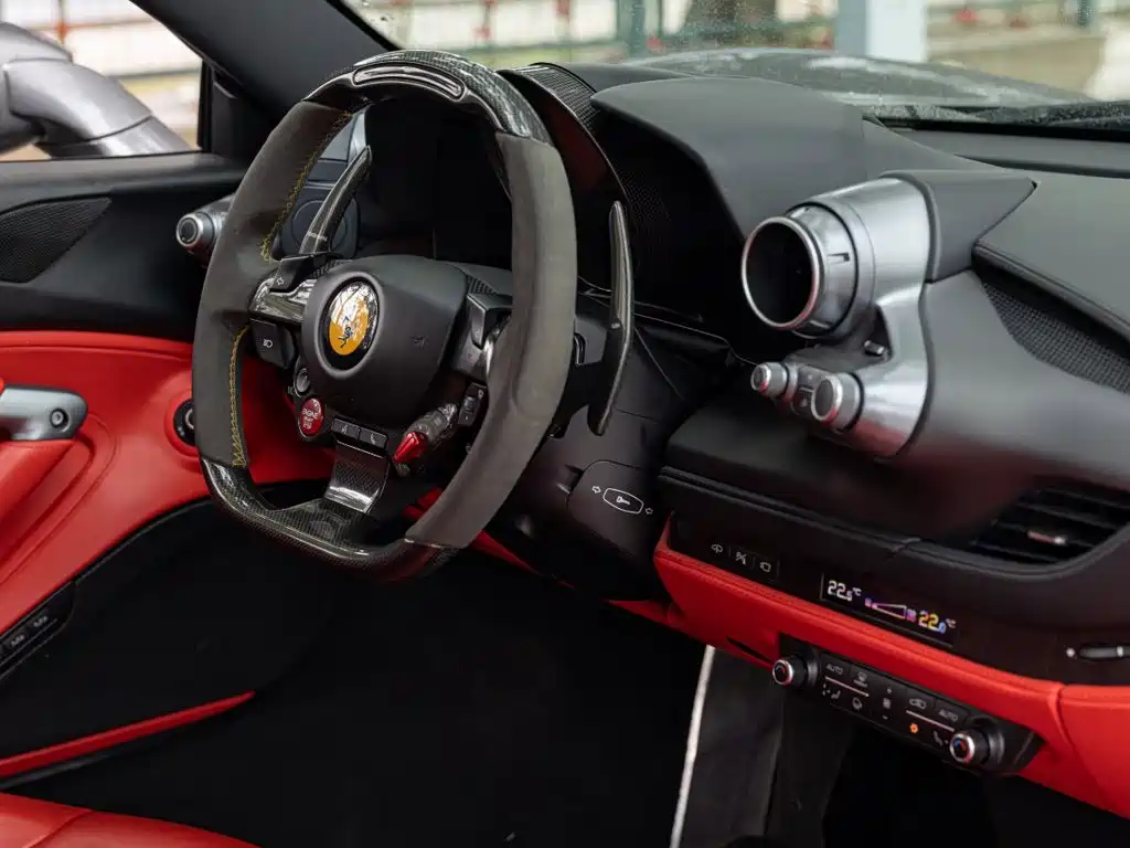 Ferrari F8 — миниатюра 11