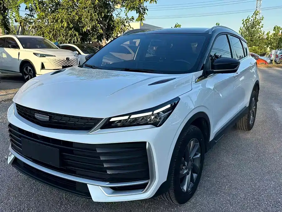 Geely Binyue фото 1