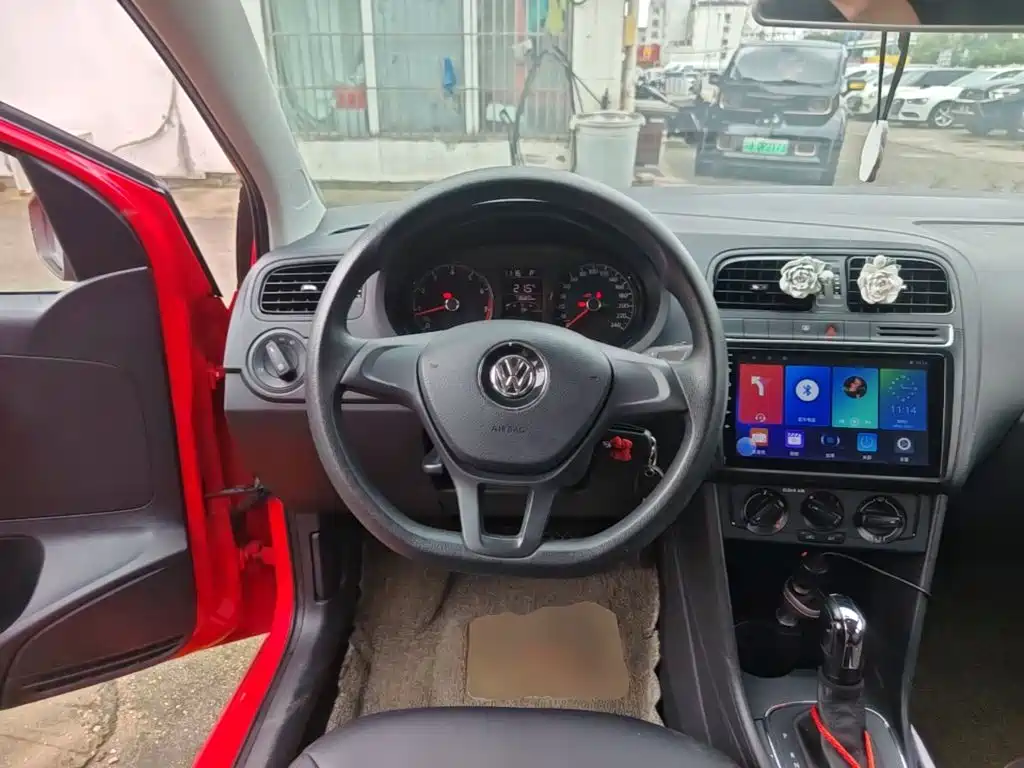 Volkswagen Polo — миниатюра 11