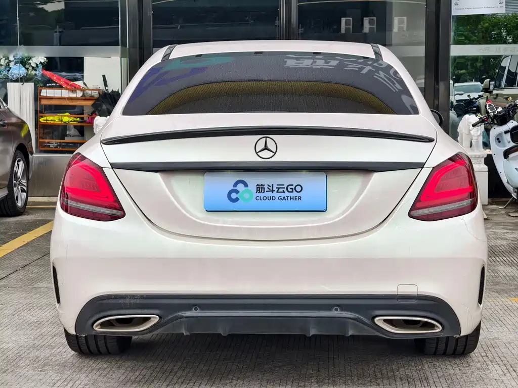 Mercedes-Benz C-Class — миниатюра 9