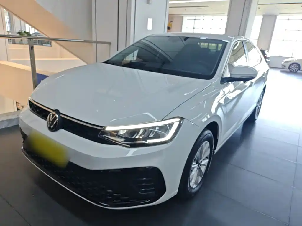 Volkswagen Lavida — миниатюра 2