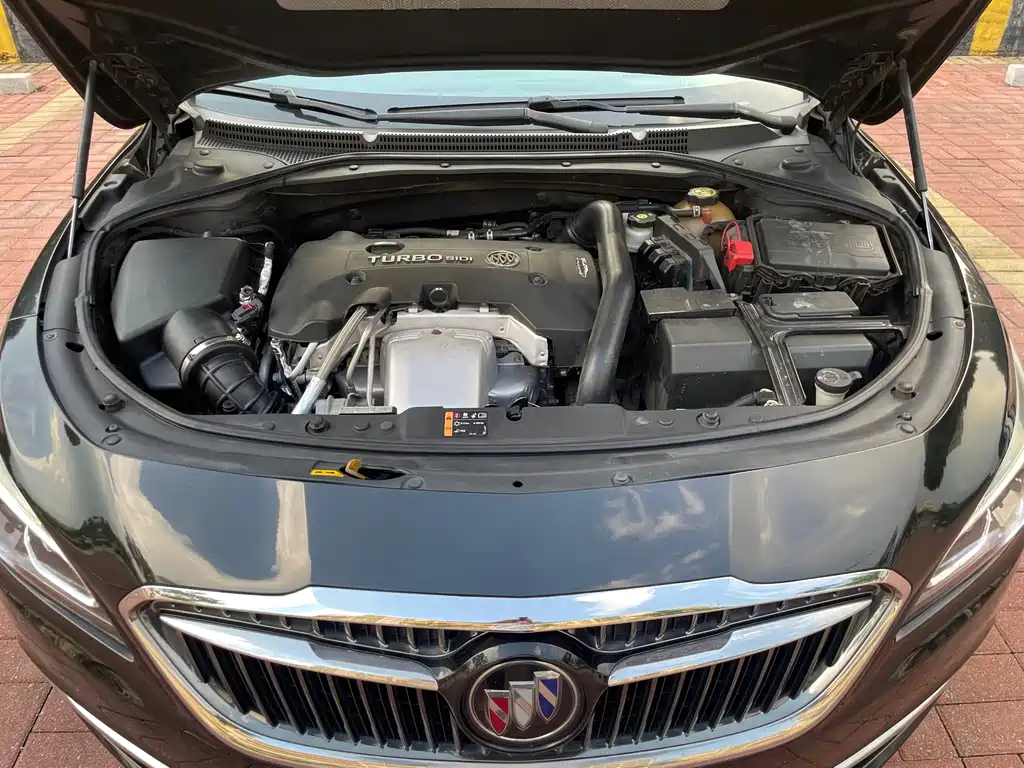 Buick LaCrosse — миниатюра 28