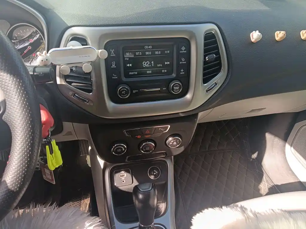 Jeep Compass — миниатюра 9