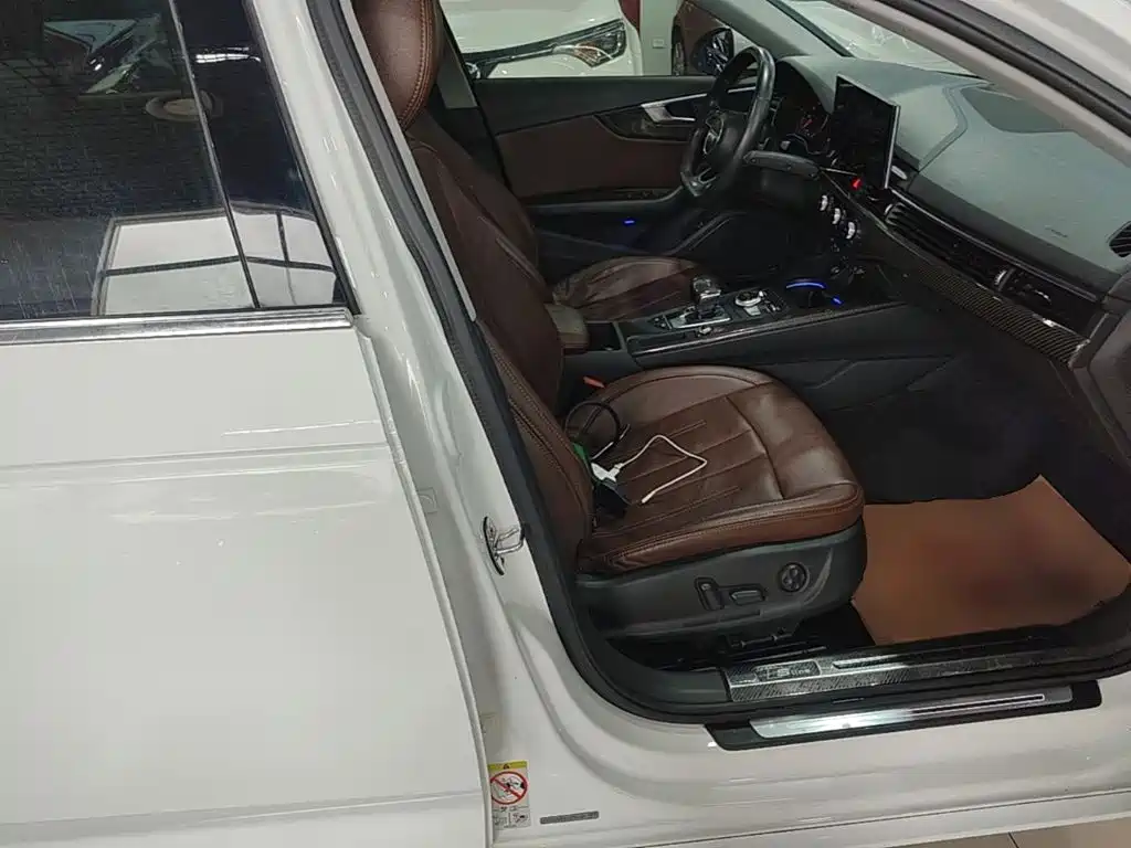 Audi A4L — миниатюра 25