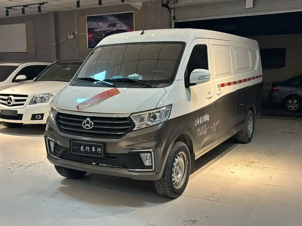CHANGAN CROSS STAR V7