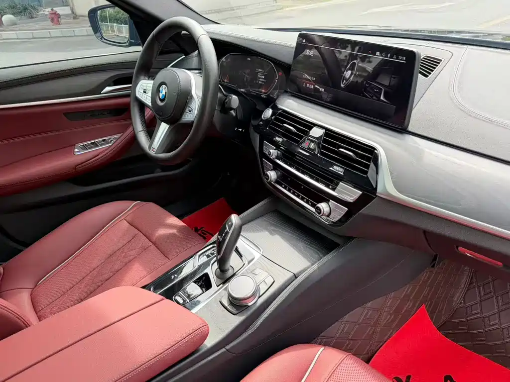 BMW 5 Series — миниатюра 6