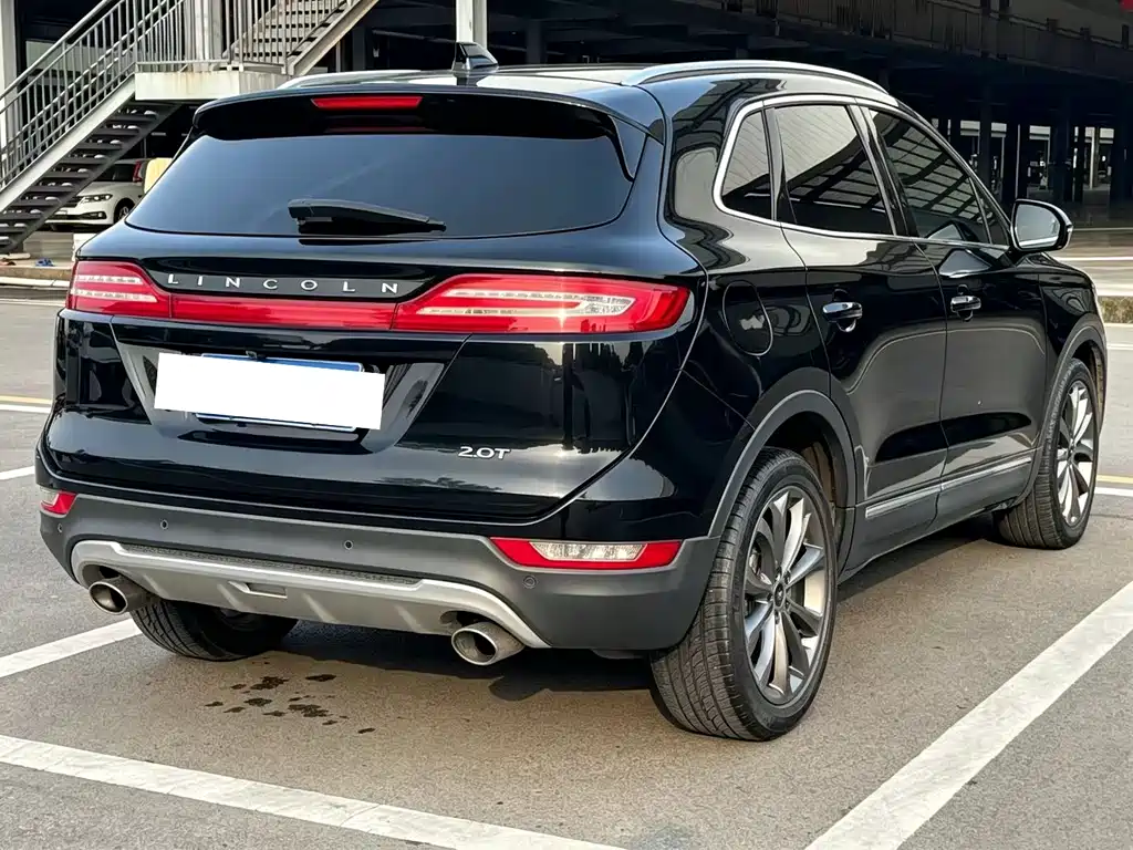 Lincoln MKC — миниатюра 9