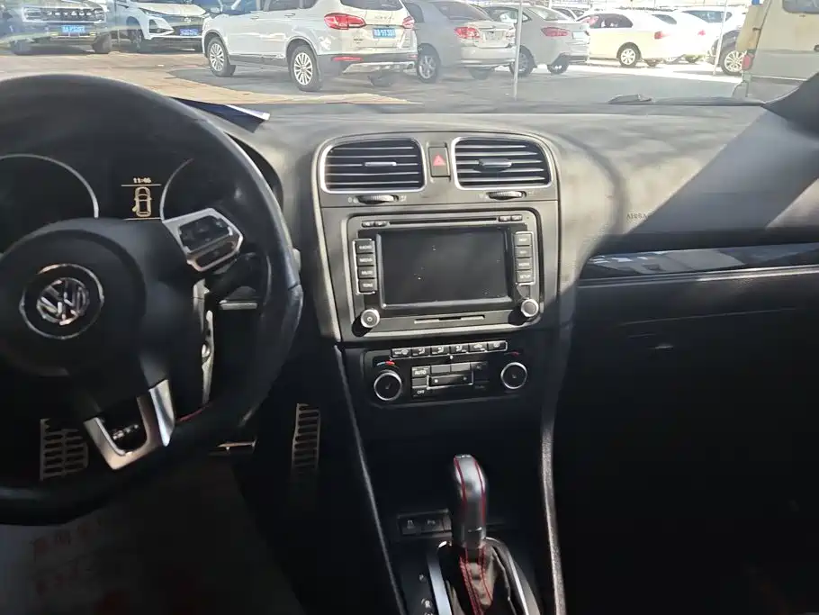 Volkswagen Golf GTI — миниатюра 13